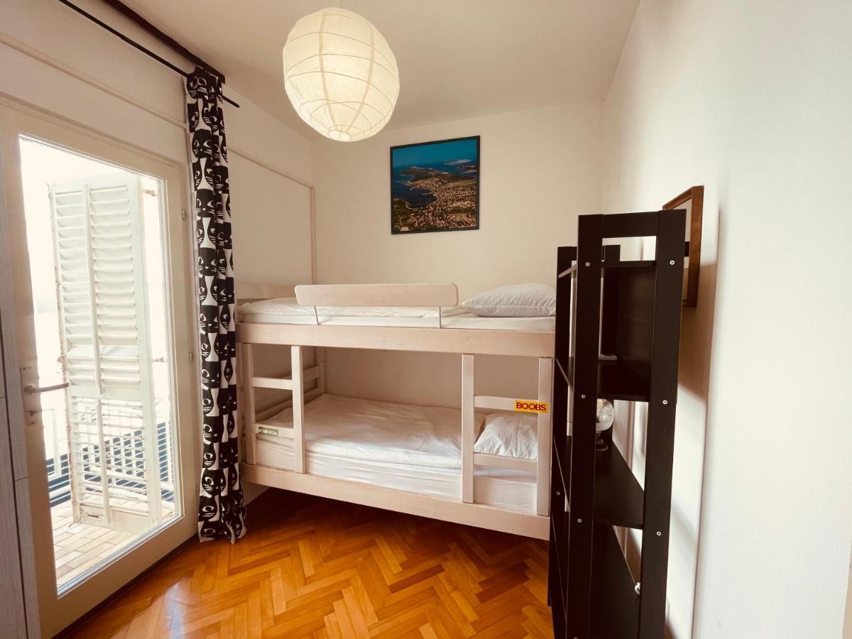 Novalja center 4 bedroom&jacuzzi house Buitenkant foto