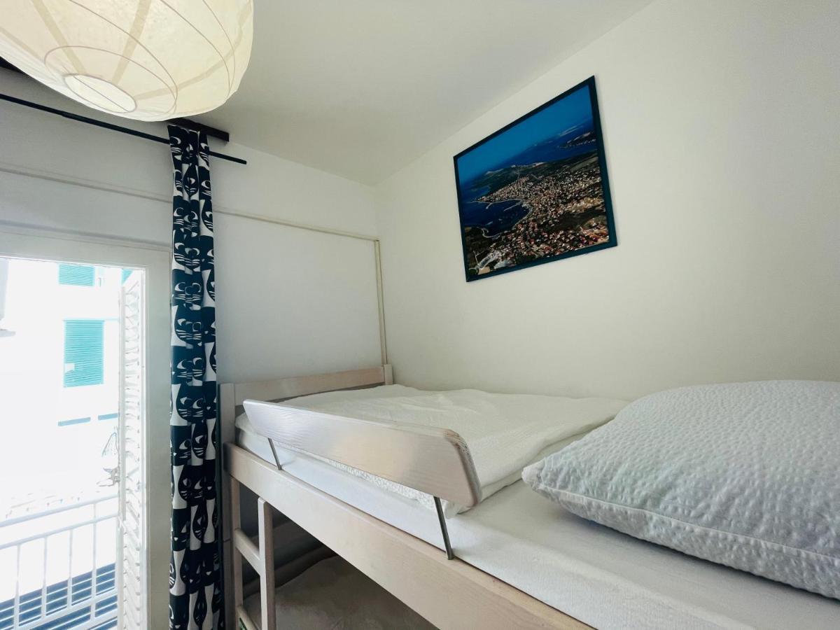 Novalja center 4 bedroom&jacuzzi house Buitenkant foto