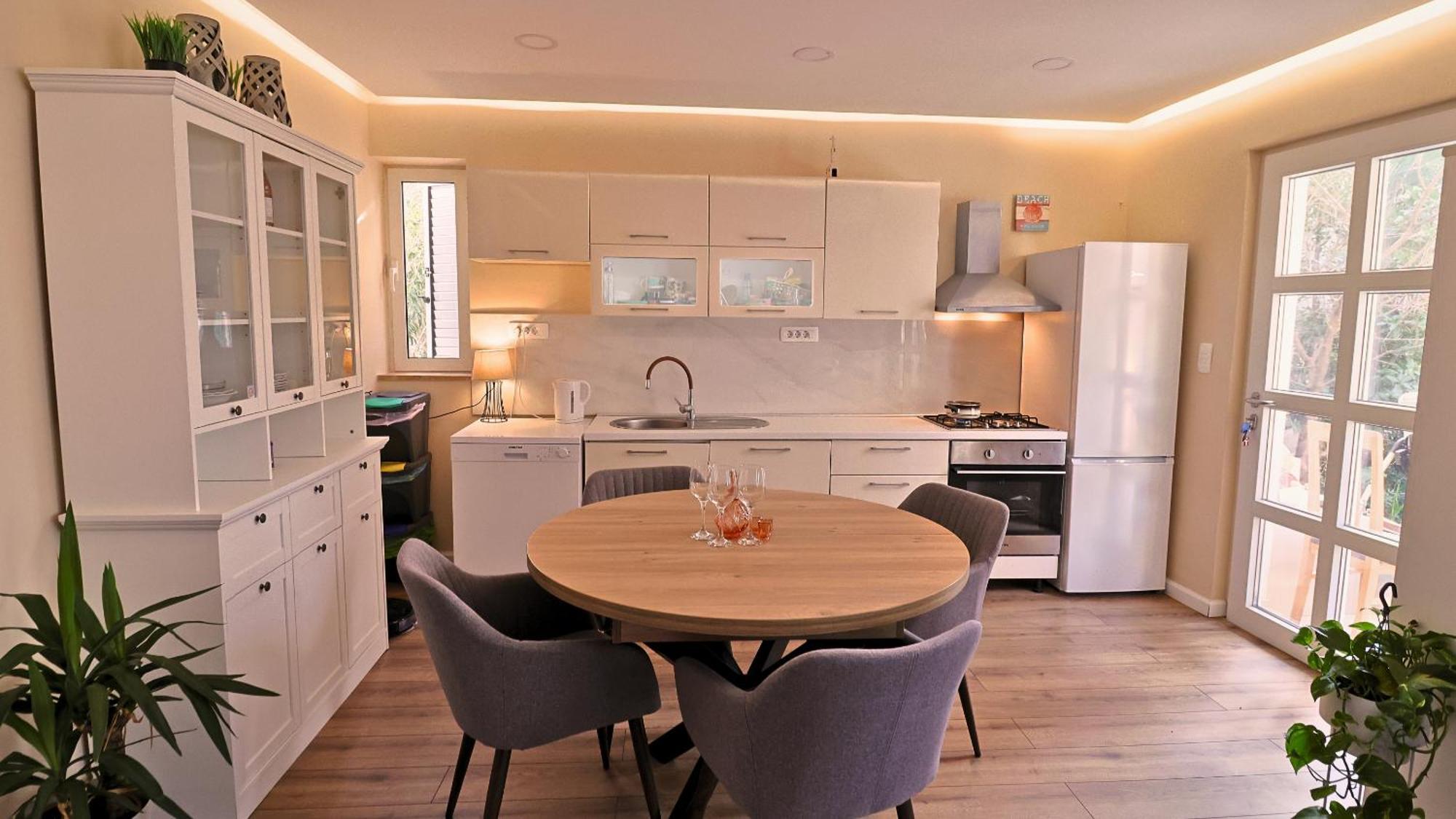 Novalja center 4 bedroom&jacuzzi house Buitenkant foto